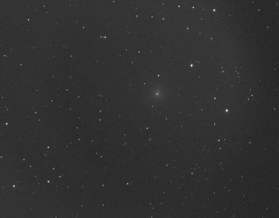 C/2019 Y4 (ATLAS): astrophotograph by Pete Lawrence