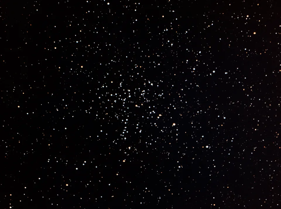 Starfish Cluster: astrophotograph by Pete Lawrence