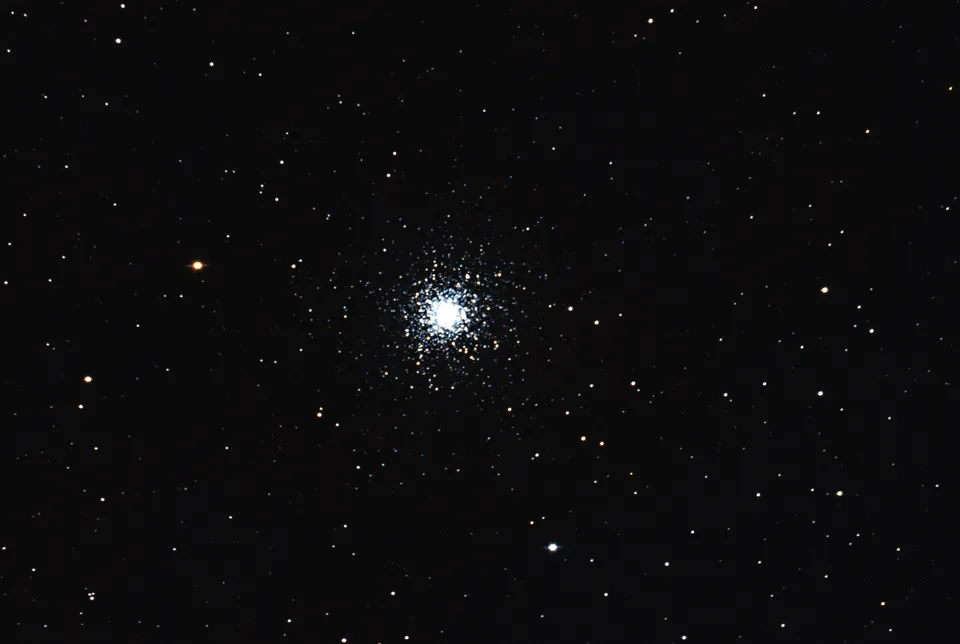 The Great Globular Cluster in Hercules: astrophotograph by Pete Lawrence