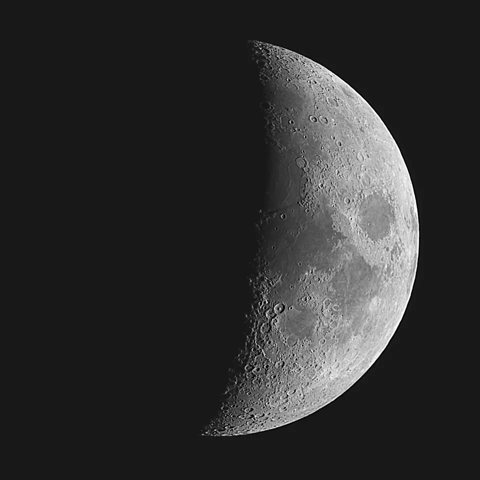 The Moon (40% Illumination): astrophotograph by Pete Lawrence