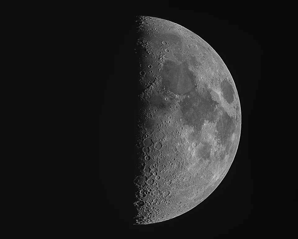 The Moon (50% Illumination): astrophotograph by Pete Lawrence