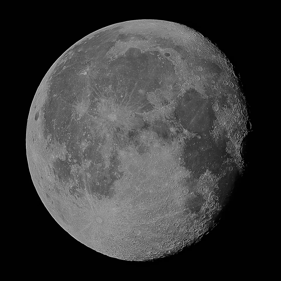 The Moon (88% Illumination): astrophotograph by Pete Lawrence